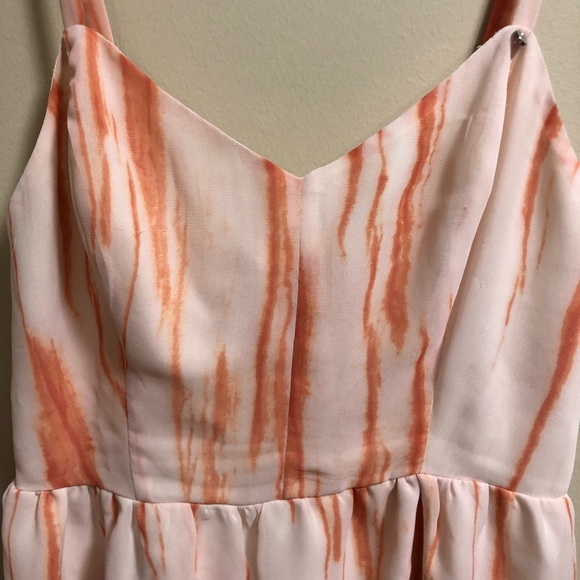 Guess Peplum Top - Picture 2 of 6